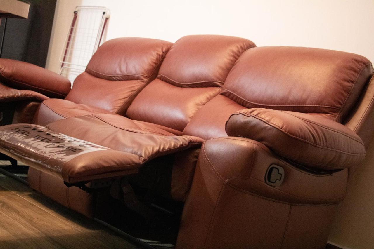 Apartament Capitala Militari Rosu Экстерьер фото